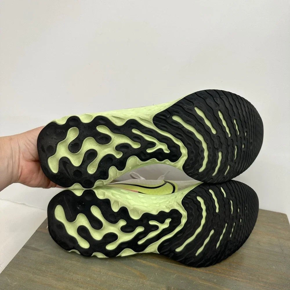 Nike Women's 11 React Infinity Run Flyknit Shoes Road Running Sneakers 90s‎